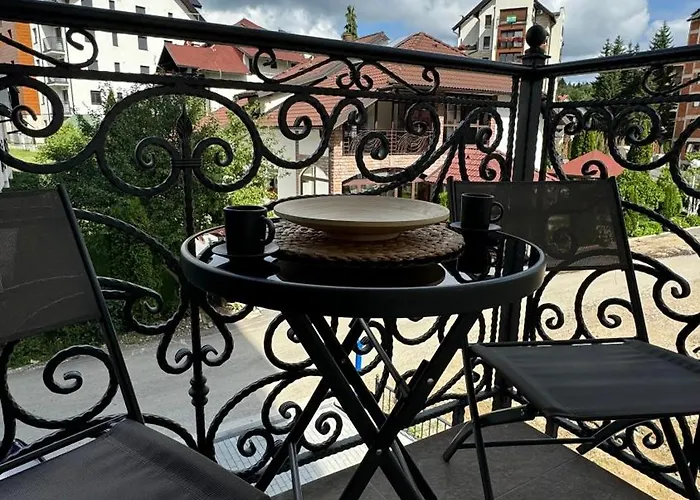 Nedin Kutak Апартаменты Златибор